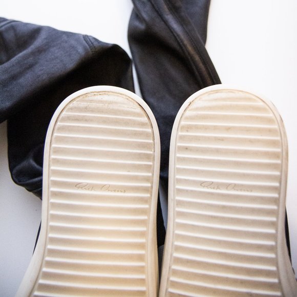 SOLD Authentic Over-the-knee Ramones - Picture 2 of 5